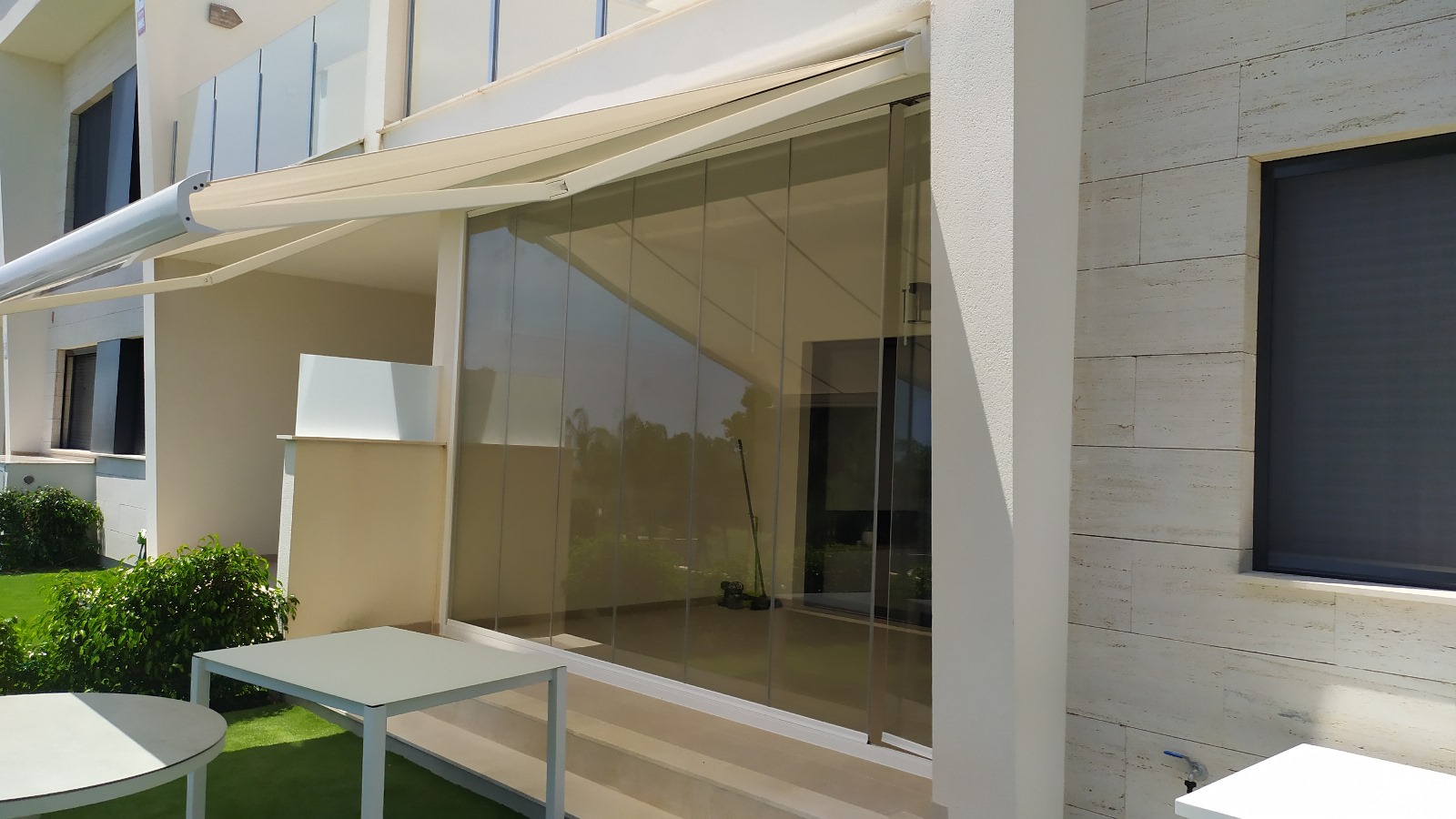 Galería de trabajos Multiservicios Reforespi - Proyecto 12 - Pintura, construcción, aluminios y reformas en Guardamar del Segura