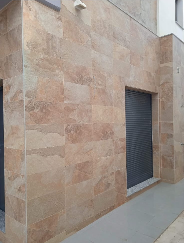 Galería de trabajos Multiservicios Reforespi - Proyecto 2 - Pintura, construcción, aluminios y reformas en Guardamar del Segura